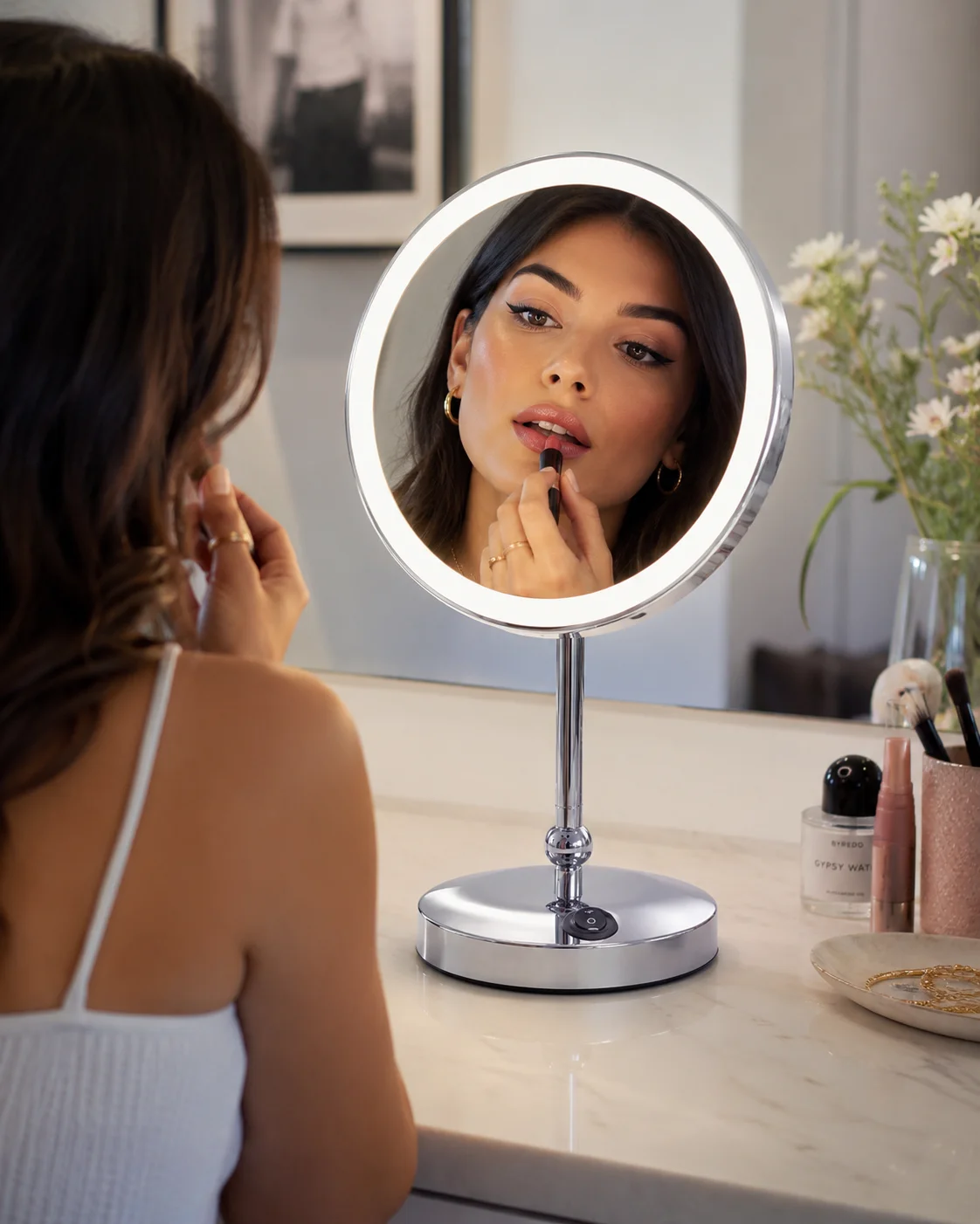 What Makes the Best Scratch-Resistant Makeup Mirror? A 2026 Guide